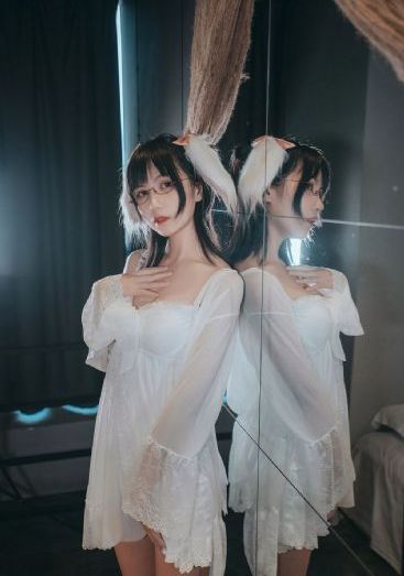 男女做爰吃奶猛烈叫床口述