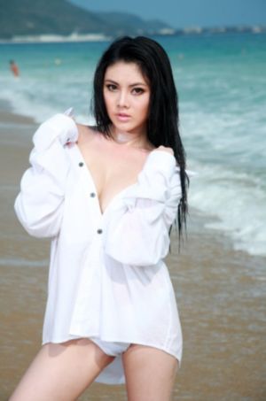 《老师请抱我》